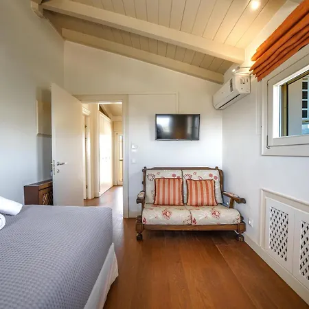 Rallou Villa Gazi